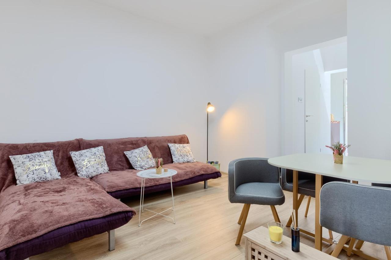 Apartment Large In Centre Pula! Pula